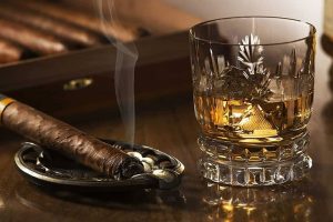 el maridaje de whisky y tabaco, con propuestas de la mayor calidad en ambos casos