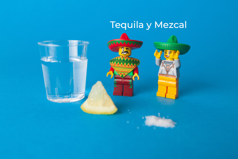 Descubre la diferencia entre tequila y mezcal y las marcas más exclusivas de ambas bebidas de origen mexicano, que han cautivado a todo el mundo.