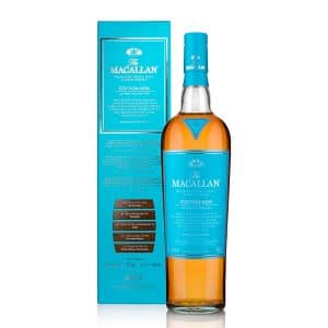 Botella de The Macallan Edition Nº6 junto a su caja azul, detalle del diseño inspirado en el río Spey.